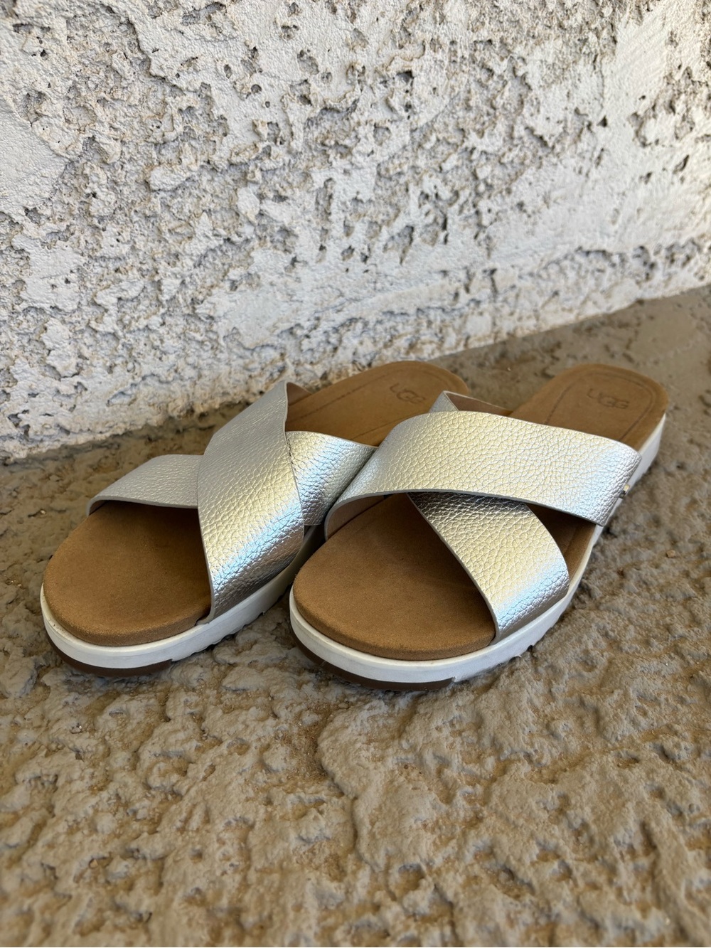 UGG Women's Kari Metallic Slide Sandals Size 7.5